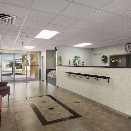Howard Johnson by Wyndham Winter Haven FL Exterior foto
