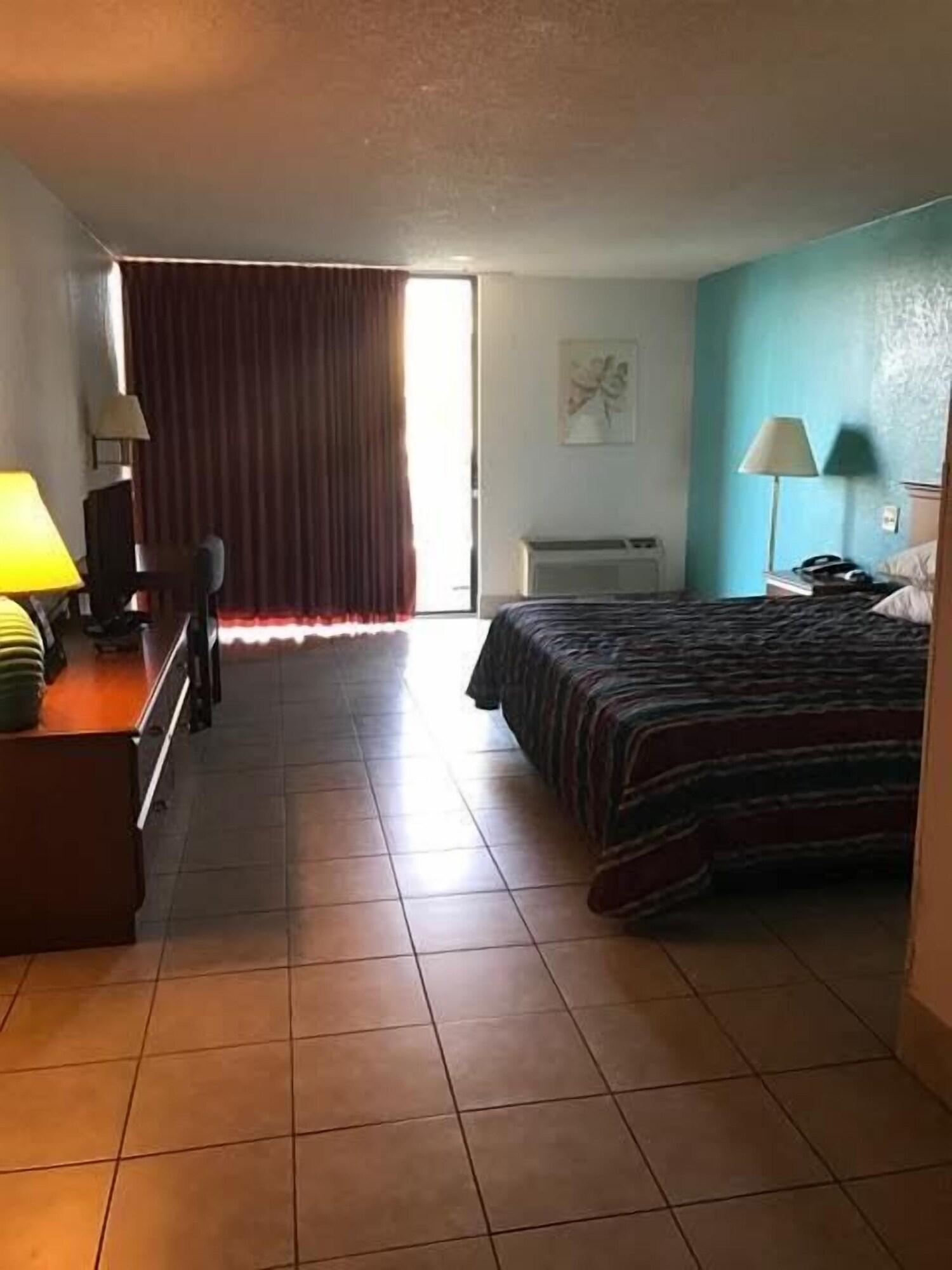 Howard Johnson by Wyndham Winter Haven FL Exterior foto
