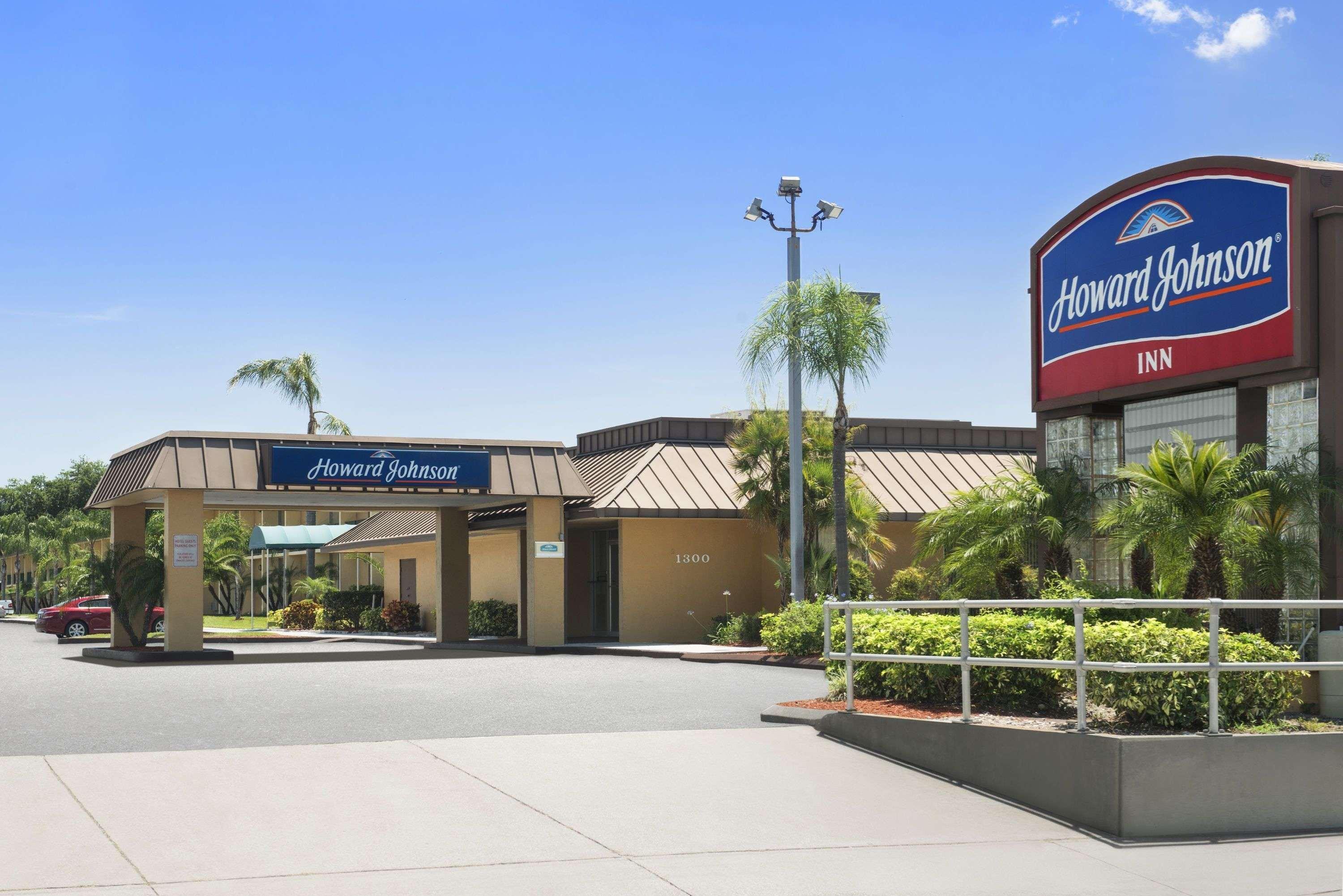 Howard Johnson by Wyndham Winter Haven FL Exterior foto